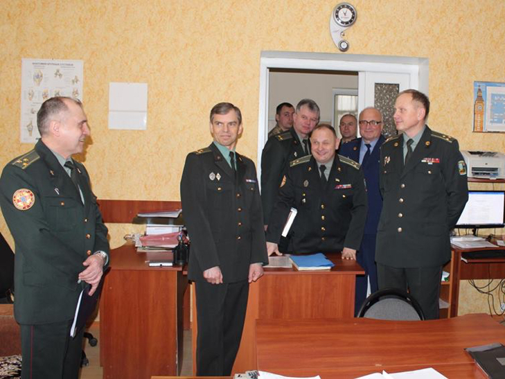Реабілітацією військових переймалися лікарі 5 областей у Хмельницькому  - фото 1