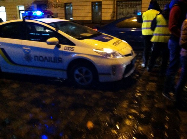 У центрі Львова п’яний водій збив дівчину на переході - фото 3