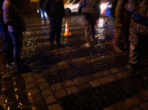 У центрі Львова п’яний водій збив дівчину на переході - фото 4