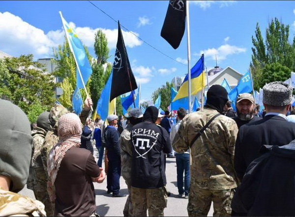 У Генічеську пройшов мітинг кримськотатарською мовою - фото 3