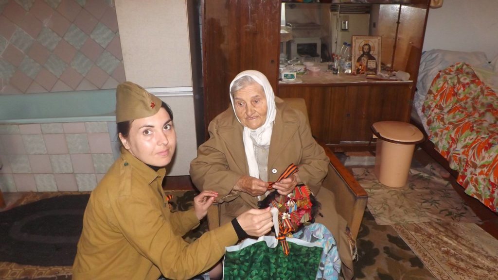 Як московські волонтери пиарились на донбаських ветеранах (ФОТО) - фото 1