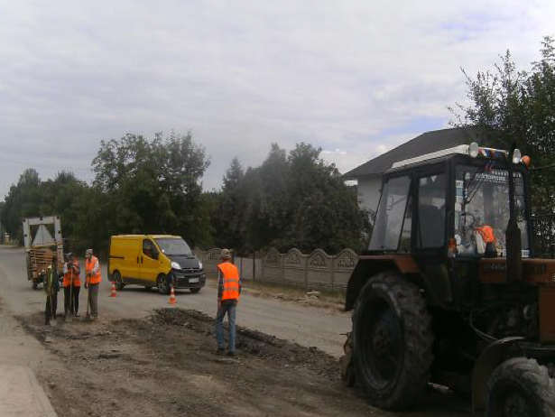 Триває ремонт дороги Тетерів - Кам'янець-Подільський - фото 2