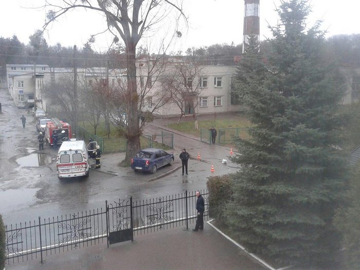 У Львові шукають вибухівку біля поліції - фото 1