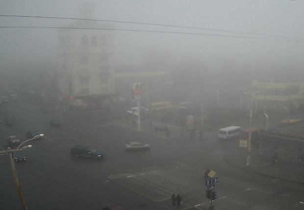 Запоріжжя занурилося в густий туман - фото 1