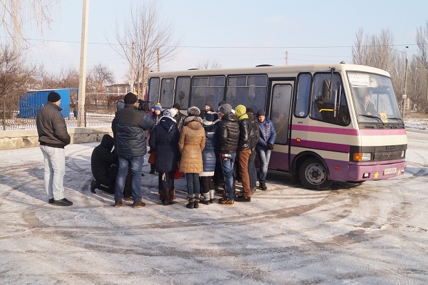 Діти з Луганщини стали першими гостями зимового табору відпочинку і дозвілля, що відкрився у Запоріжжі - фото 1