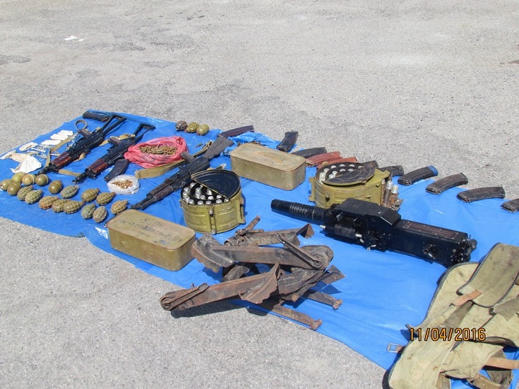 Боєць АТО разом з “донецьким” організували канал нелегальної торгівлі зброєю - фото 1