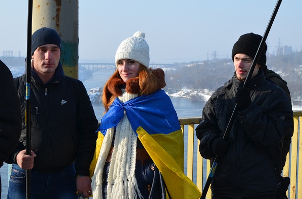 Запоріжці відсвяткували День Соборності України на греблі Дніпрогесу - фото 10