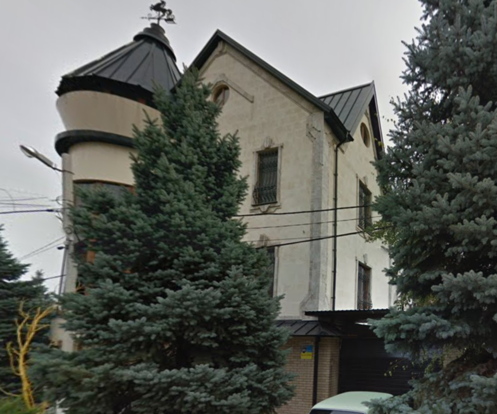Палац Захарченка в Донецьку: адреси та місця проживання (ФОТО) - фото 2