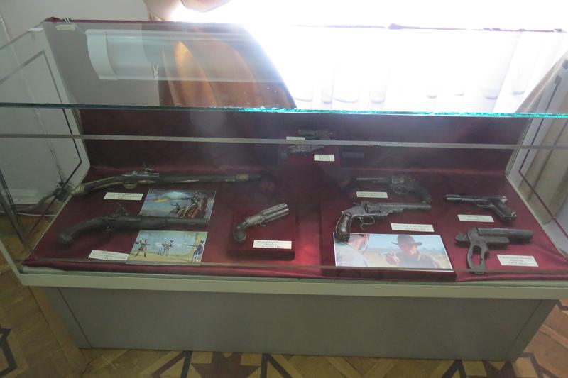 Вінницький краєзнавчий музей “озброївся” - фото 8