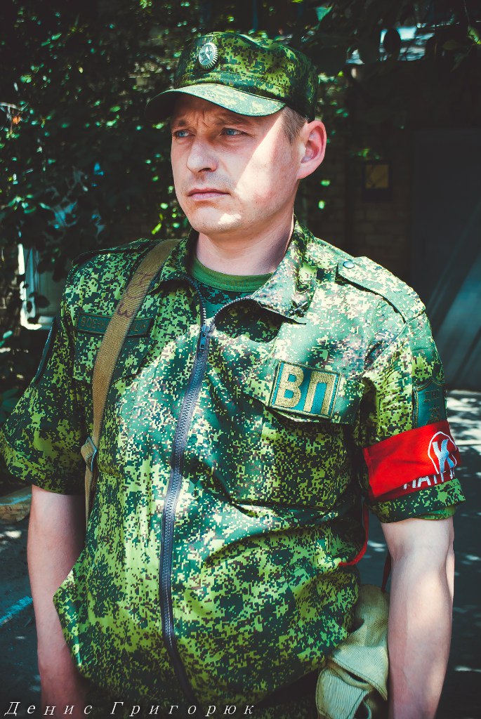 День опричника в "ДНР": Захарченко від заздрощів створив нову "поліцію" (ФОТО) - фото 1