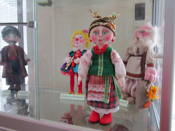 Всі ляльки з добрих снів, тож є оберегами, чимало з яких майстриня подарувала воїнам в АТО - фото 3