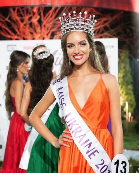 "Міс Україна-2016" показалася у короні переможниці - фото 1
