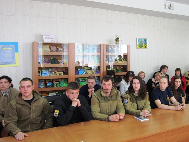 Побачив світ перший випуск книги про війну на Сході України 2014-2015 років - фото 5