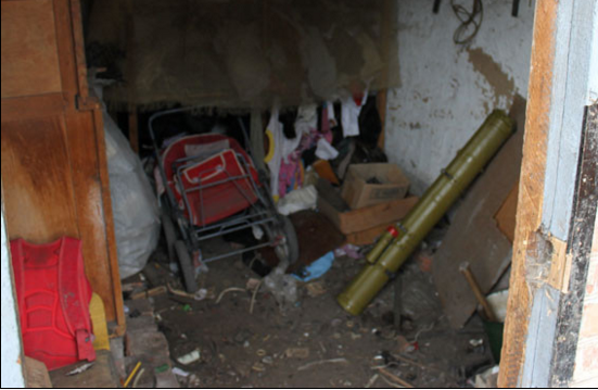 Мешканець Новгородського знайшов та сховав у сараї протитанкову керовану ракету (ФОТО) - фото 2