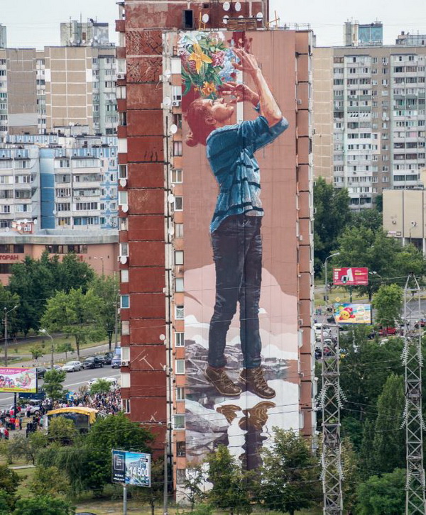 Аргентинський художник створив новий мурал у Києві - фото 1