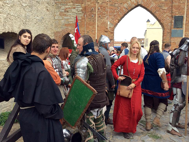 Ювілейний фестиваль середньовічної культури "Стародавній Меджибіж" у розпалі - фото 18