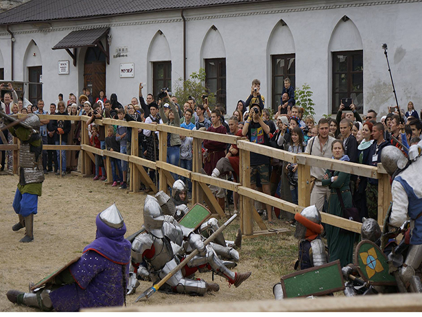 Ювілейний фестиваль середньовічної культури "Стародавній Меджибіж" у розпалі - фото 10