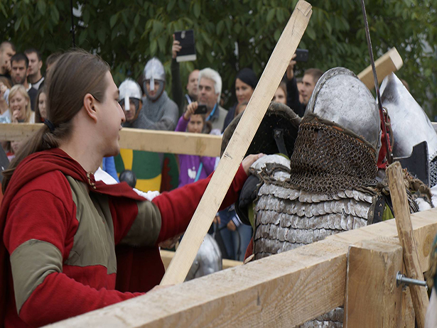 Ювілейний фестиваль середньовічної культури "Стародавній Меджибіж" у розпалі - фото 9