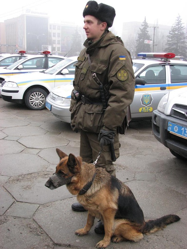 Молоде поповнення військової частини 3033 Нацгвардії України вийшло на патрулювання вулиць обласного центру - фото 8