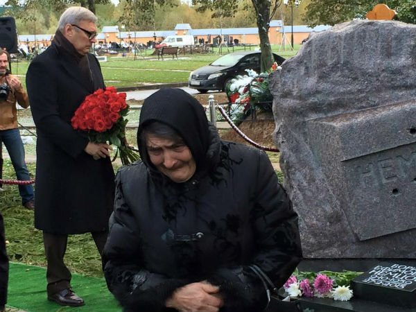 У Москві відкрили пам'ятник Борису Нємцову  - фото 3