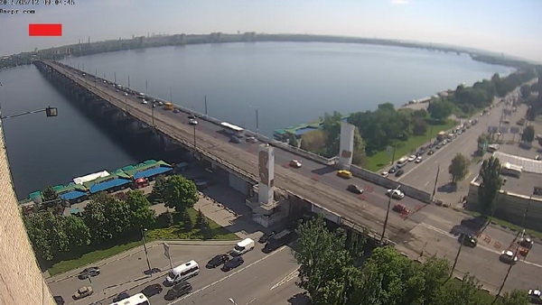 Ремонт на Новому мосту спричинив величезну пробку на пр. Правди (ФОТО) - фото 1