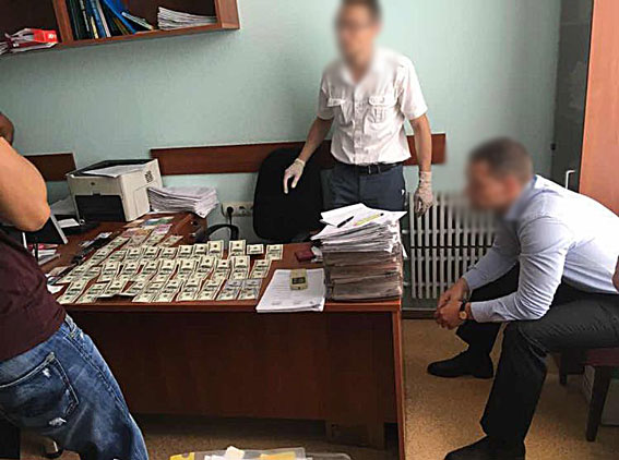 Обушки у Харківській мерії: офіціальна інформація поліції - фото 1