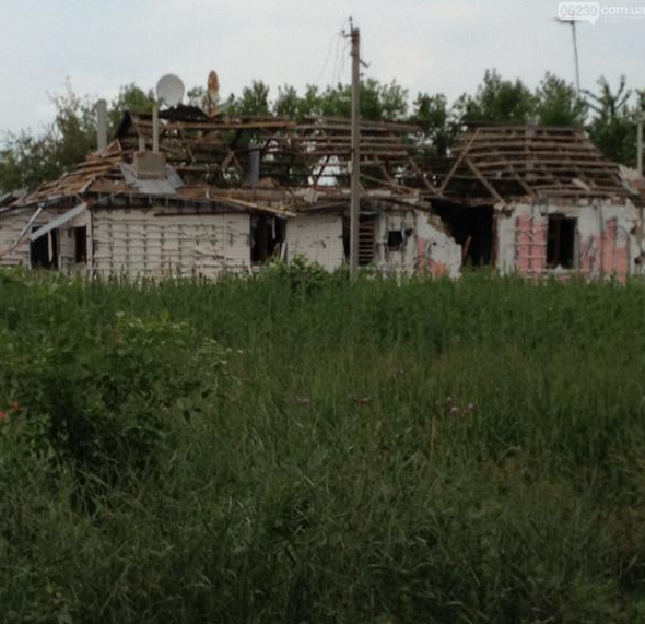 Як виглядає селище Опитне на Донеччині після безперервних обстрілів (ФОТО) - фото 6