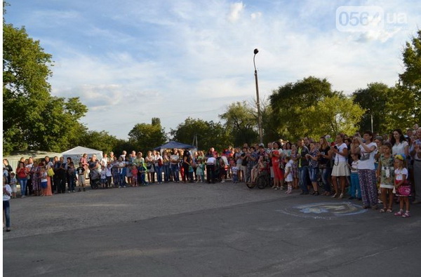 На Дніпропетровщині відкрили пам'ятник бійцям АТО - фото 1