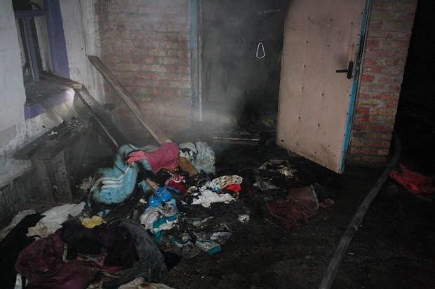 У Запоріжжі в приватному будинку згоріла жінка - фото 2