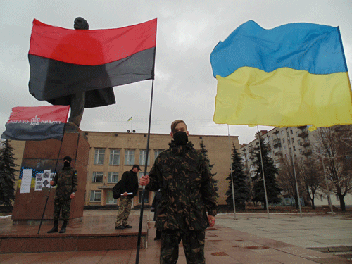 У Шостці "Правий сектор" вимагав від влади "ленінопаду"  - фото 2