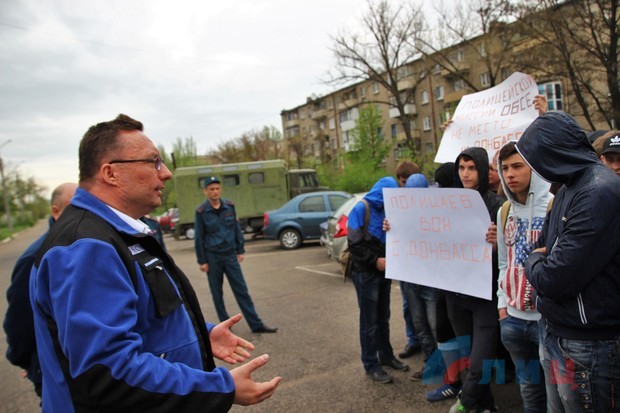 Луганські сепаратисти пообіцяли приходити до ОБСЄ, поки ті не "виправляться" (ФОТО) - фото 1