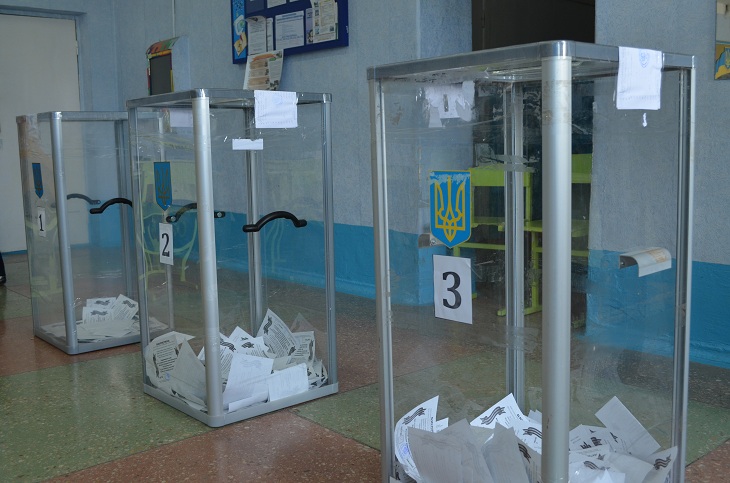 “Референдум”, що відбувся 11 травня на окремих територіях Луганської і Донецької областей, не був ані спусковим гачком, ані визначним актом донбаської драми - фото 9