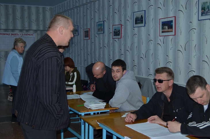 “Референдум”, що відбувся 11 травня на окремих територіях Луганської і Донецької областей, не був ані спусковим гачком, ані визначним актом донбаської драми - фото 7