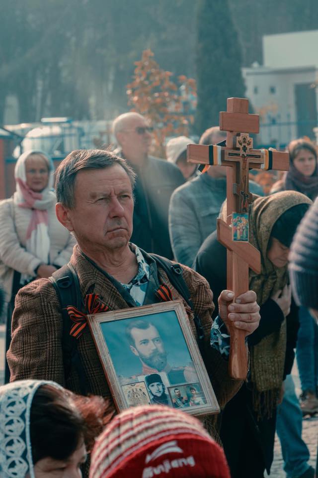 Вілкула нагородили церковним орденом у присутності людей з георгіївськими стрічками - фото 2 Вілкула нагородили церковним орденом у присутності людей з георгіївськими стрічками - фото 2