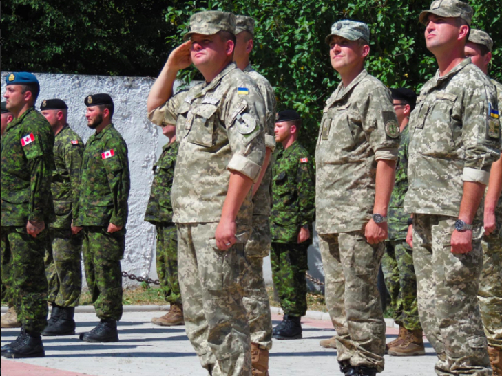 Чергові військовослужбовці на Хмельниччині отримали НАТОвські сертифікати - фото 1