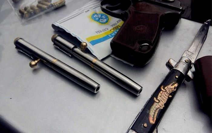 У Львові затримали мисливця з канцелярськими ручками, що стріляють - фото 1