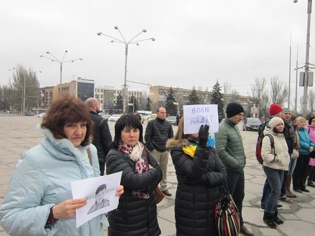 У Запоріжжі розпочато безстрокову акцію на підтримку Надії Савченко - фото 2