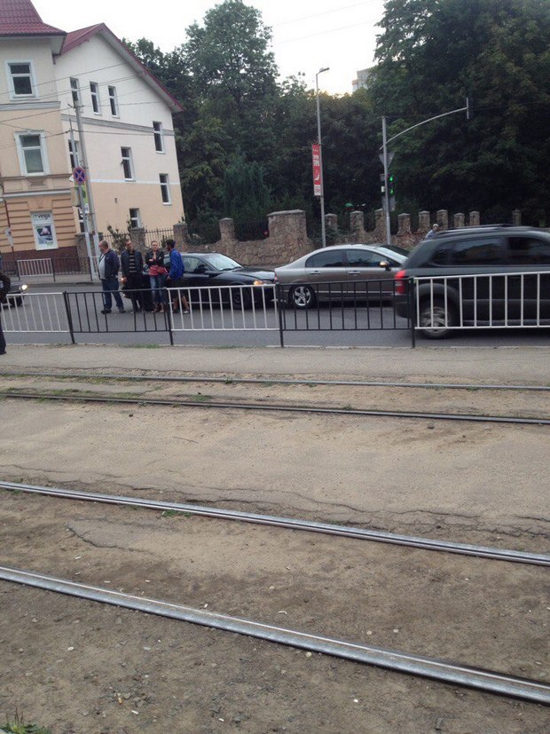 У Львові на світлофорі зіткнулись два автомобілі (ФОТО) - фото 1