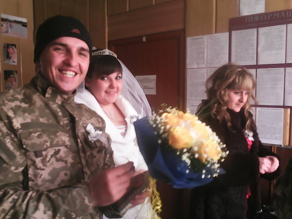 Боєць запорізького батальйону одружився на дівчині з Донбасу - фото 4