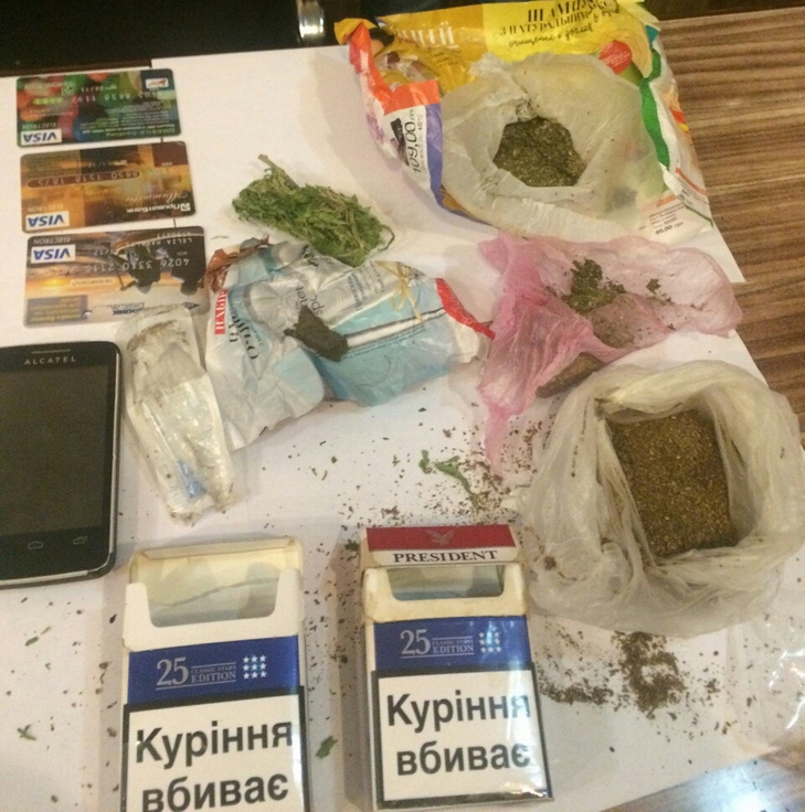 На Одещині співробітники СІЗО попалися на торгівлі наркотиками - фото 1