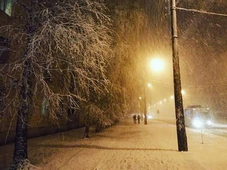 З снігових заметів на Полтавщині дістали 14 автомобілів та 23 людей - фото 2