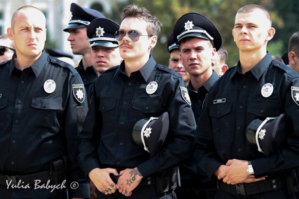 Нові київські поліцейські: руки в наколках і важкий рок (ФОТОФАКТ) - фото 1