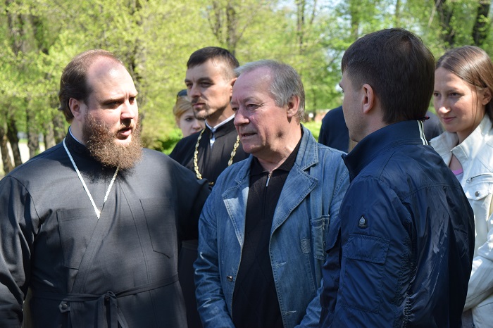 Дніпропетровські церковники розповіли, як боротимуться із сепаратизмом - фото 2