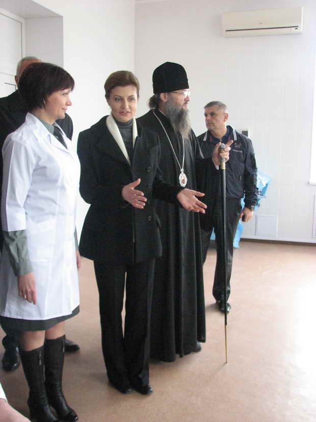 Марина Порошенко вперше з’явилася у Запоріжжі в яскравому вбранні  - фото 2