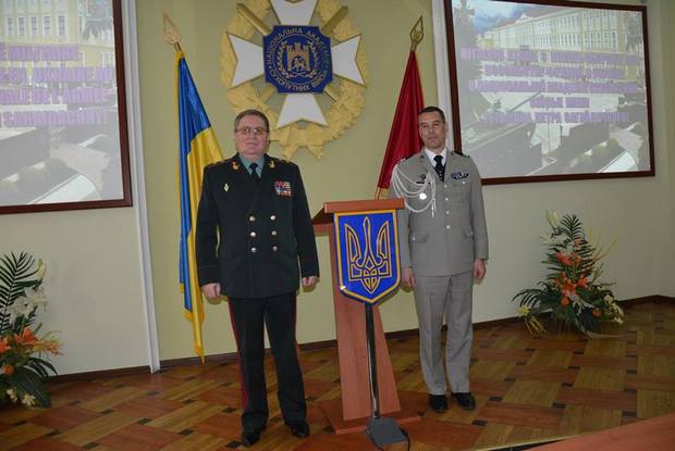 Французький полковник відвідав львівську Академію сухопутних військ - фото 1