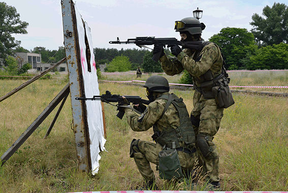 Як луганська міліція вчилась "давати по зубах" бойовикам (ФОТО, ВІДЕО) - фото 4