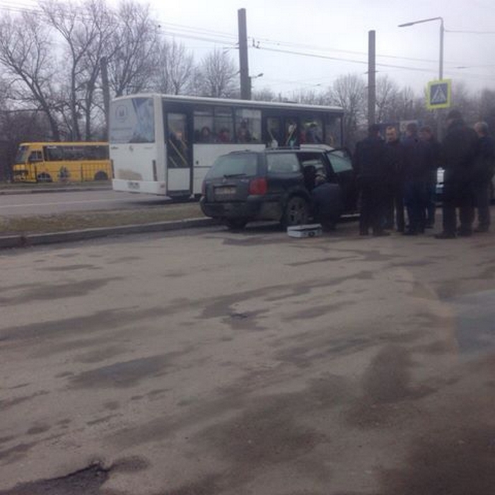 У Львові молодий водій сів за кермо авто і помер - фото 1