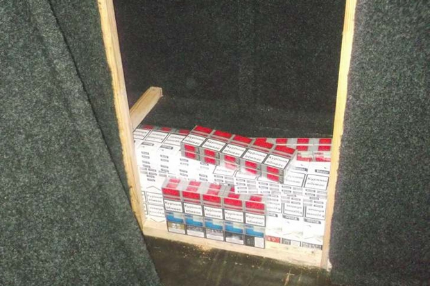 На Львівщині вкотре викрили контрабанду цигарок - фото 1