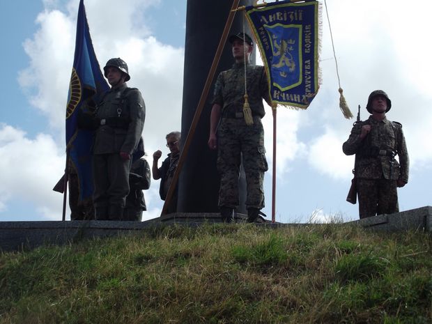 На Бродівщині вшанували пам’ять вояків дивізії "Галичина" (ФОТО) - фото 1