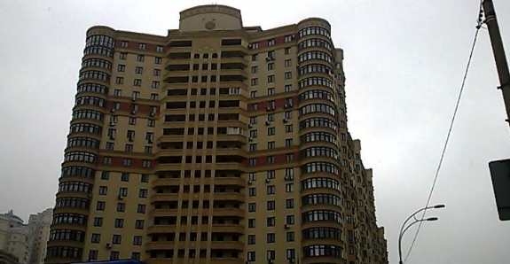 Як мешканці Києва хочуть виділятися за допомогою балконів  - фото 1